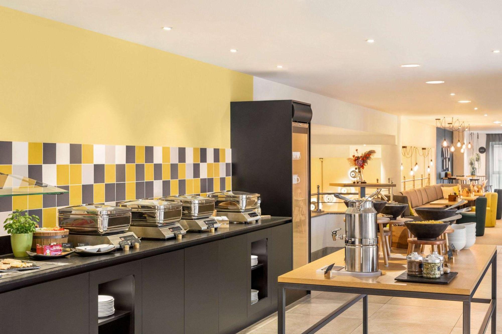 Vienna House Easy By Wyndham Coburg Hotel Bagian luar foto